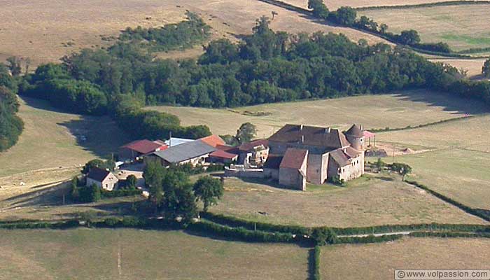 le chateau de Montperroux