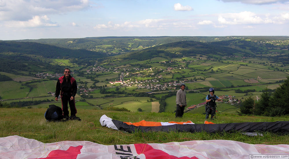 01-photo-broye-depuis-le-decollage-parapente