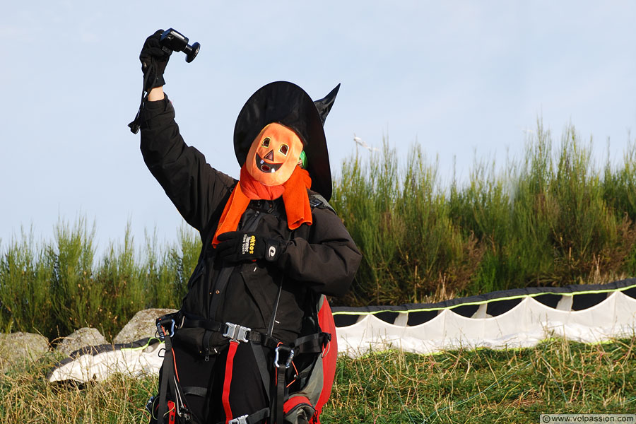 05-parapente-halloween